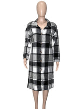 Load image into Gallery viewer, Vintage Style Women Plaid Print Wool Single Breasted Long Sleeve Coat
