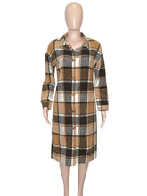 Load image into Gallery viewer, Vintage Style Women Plaid Print Wool Single Breasted Long Sleeve Coat
