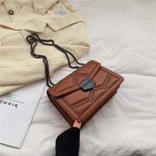 Load image into Gallery viewer, Mauri Crossbody Leather Bag
